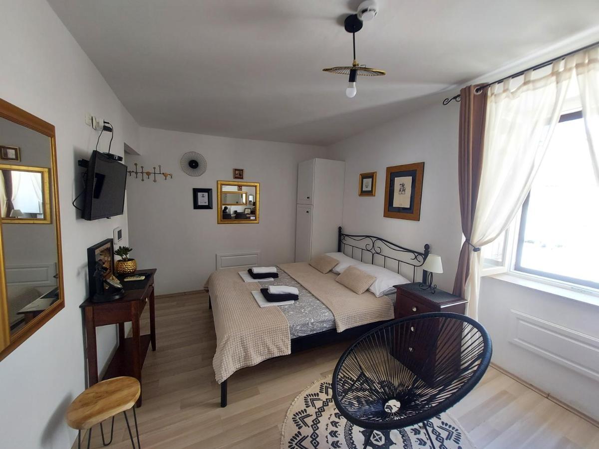 Apartment Agora زادار المظهر الخارجي الصورة